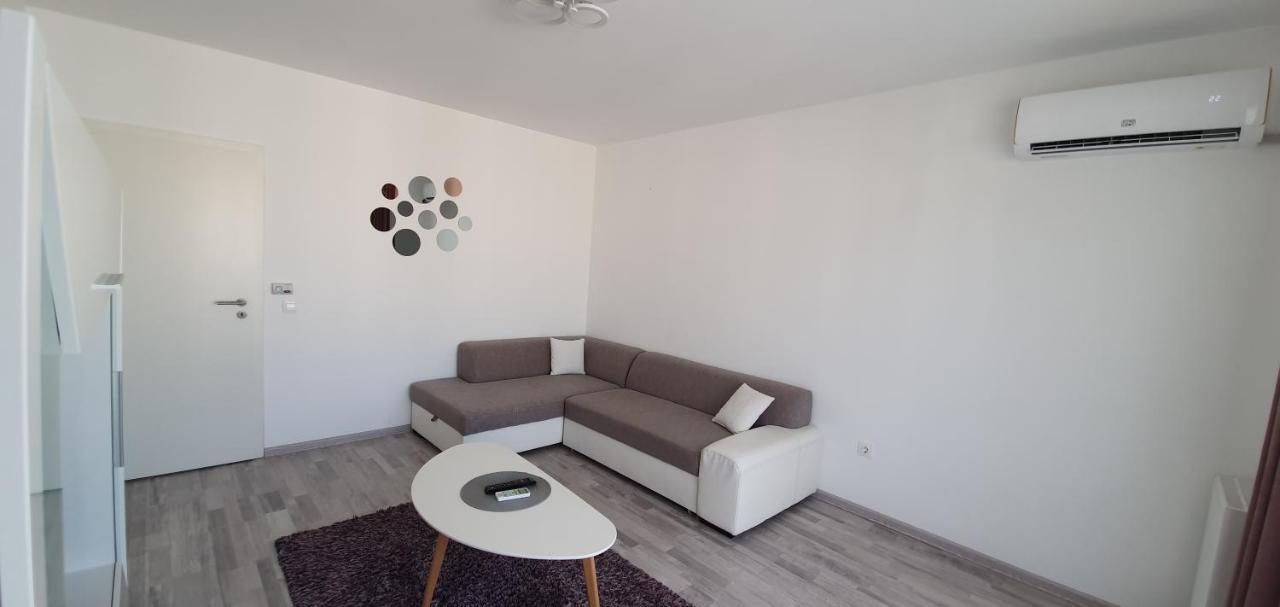 Avantgarden King Apart Braşov Exteriör bild